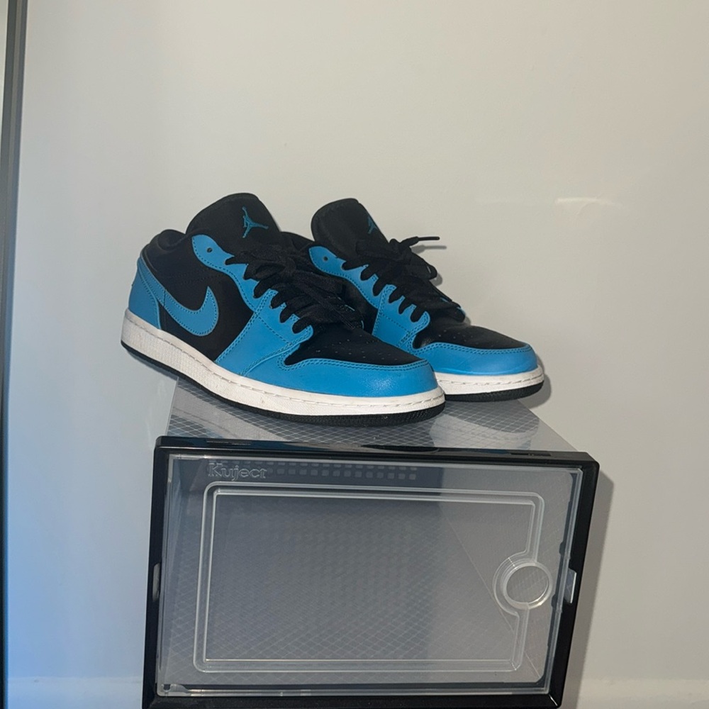 Jordan Mens Air 1 Low 553558 410 Laser Blue - Size 8.5